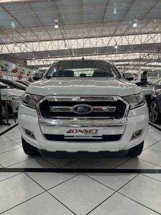 FORD RANGER 3.2 XLT 4X4 CD 20V DIESEL 4P AUTOMÁTICO FORD RANGER 3.2 XLT 4X4 CD 20V DIESEL 4P AUTOMÁTICO